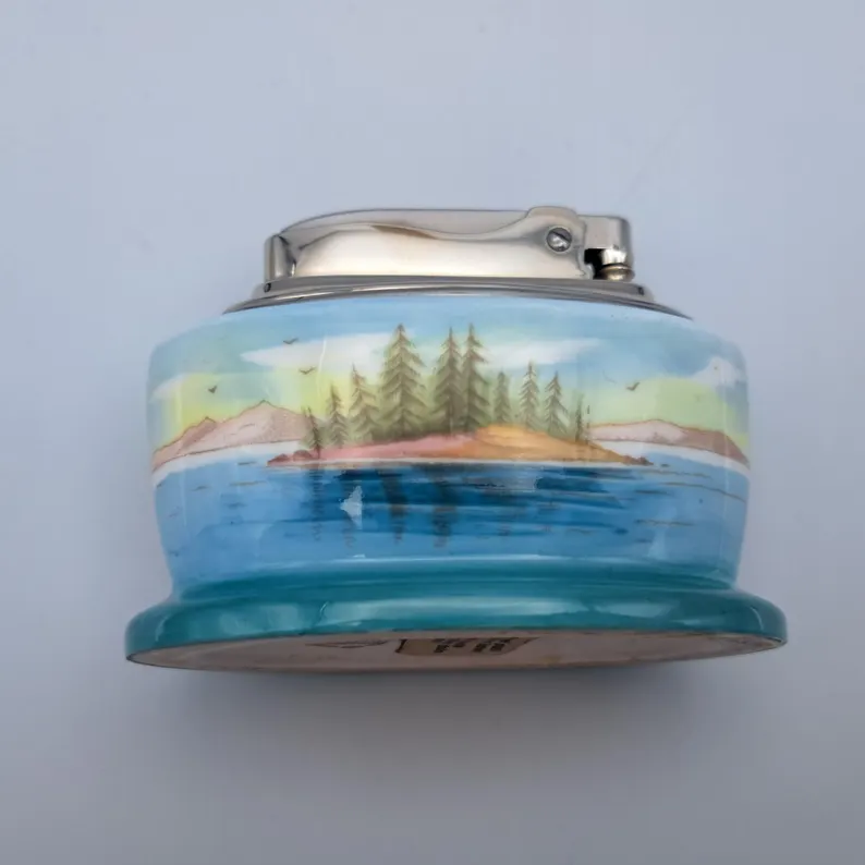 Ronson Minton Table Lighter, detail 3 of 10.